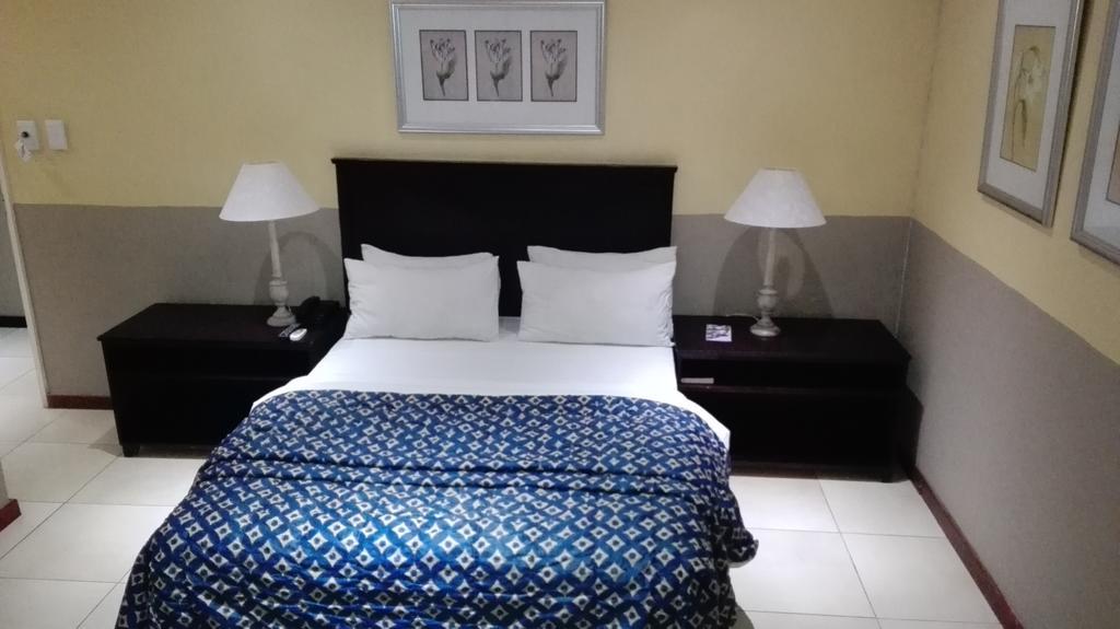 Hotel Via Midrand