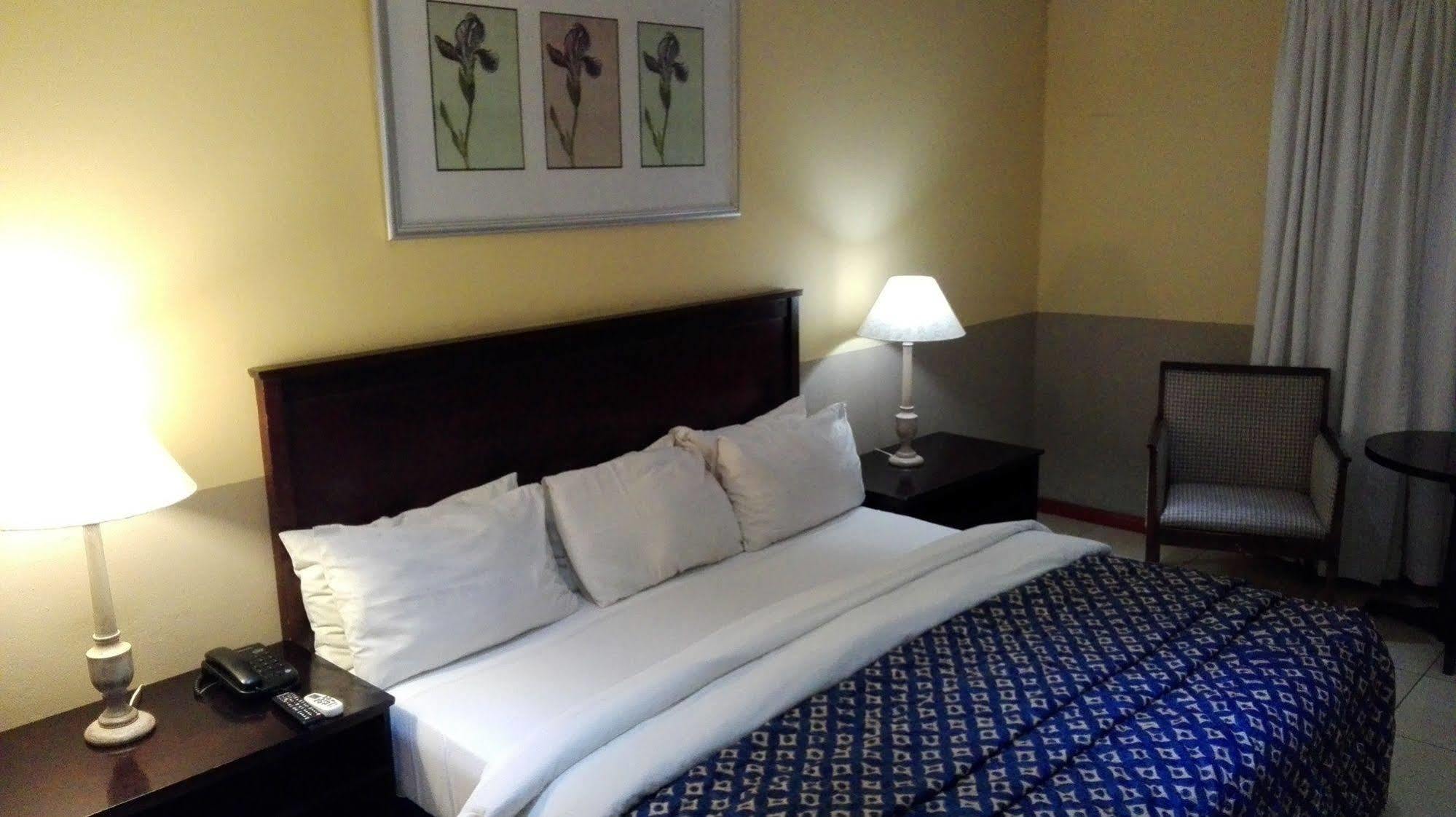 Via Hotel 3*